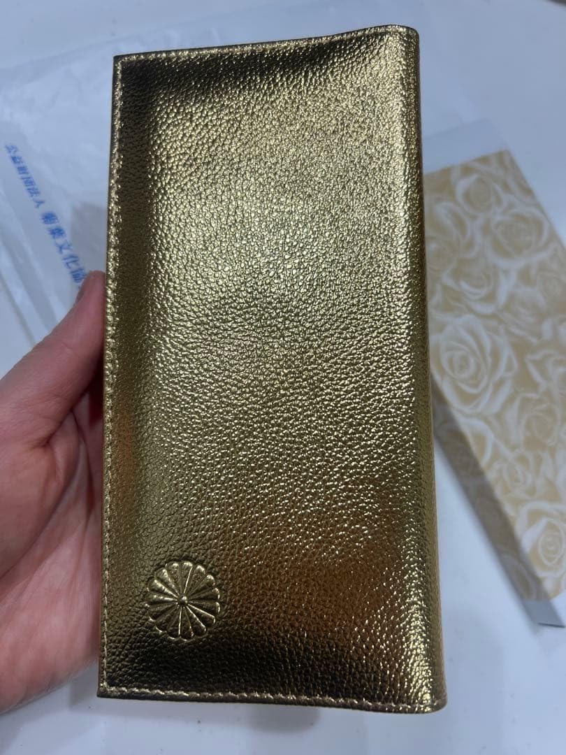 Amazon.co.jp: 皇居 長財布 ゴールド 金 : ファッション